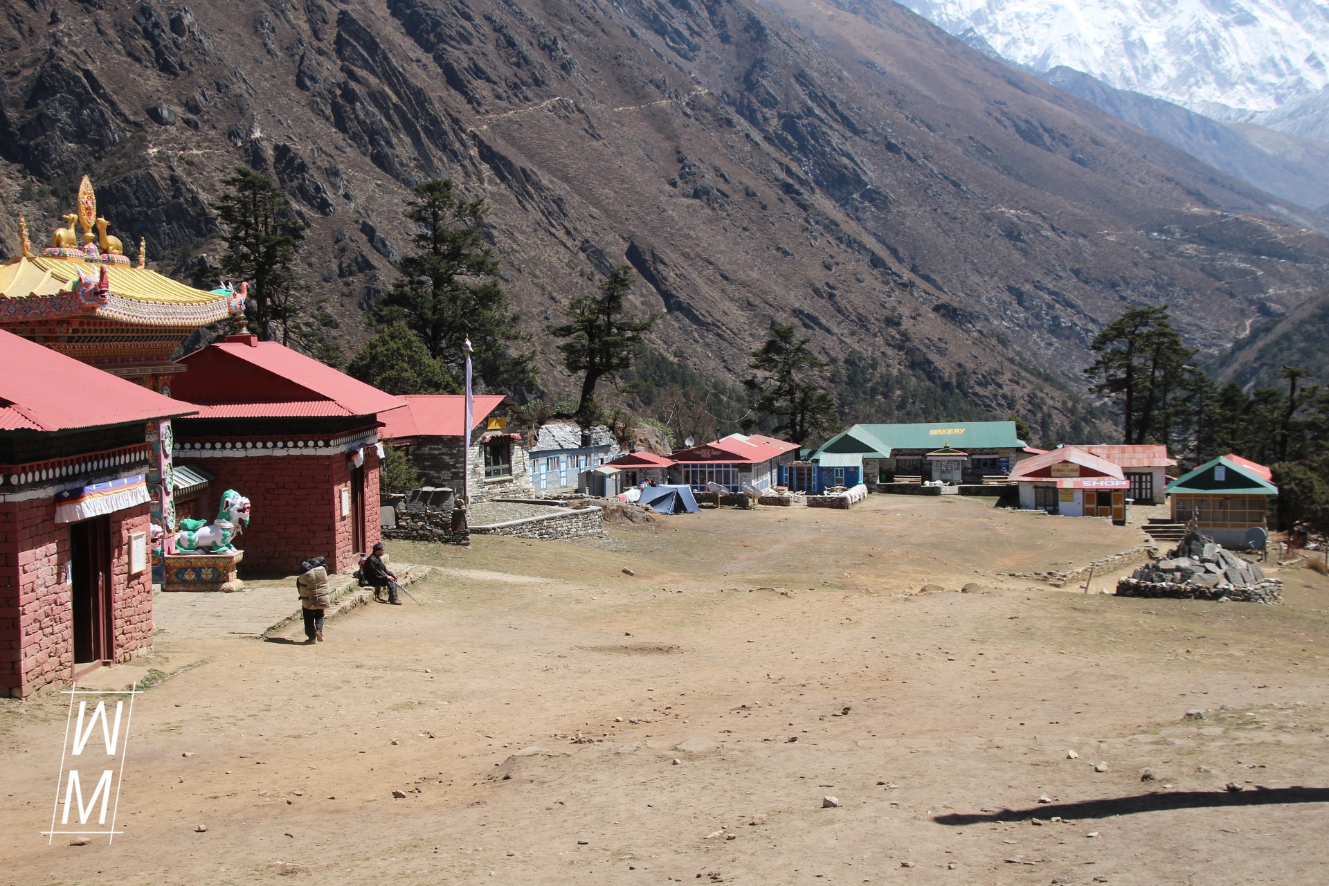 Platz vor dem Kloster Tengboche.